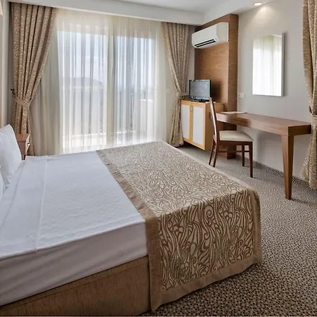Otel Mc Park 5*